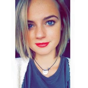 Meet your Posher, Abby